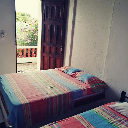 Hostal Maranatha Santa Marta  Exteriör bild
