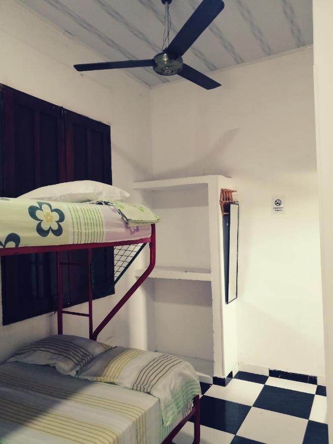 Hostal Maranatha Santa Marta  Exteriör bild