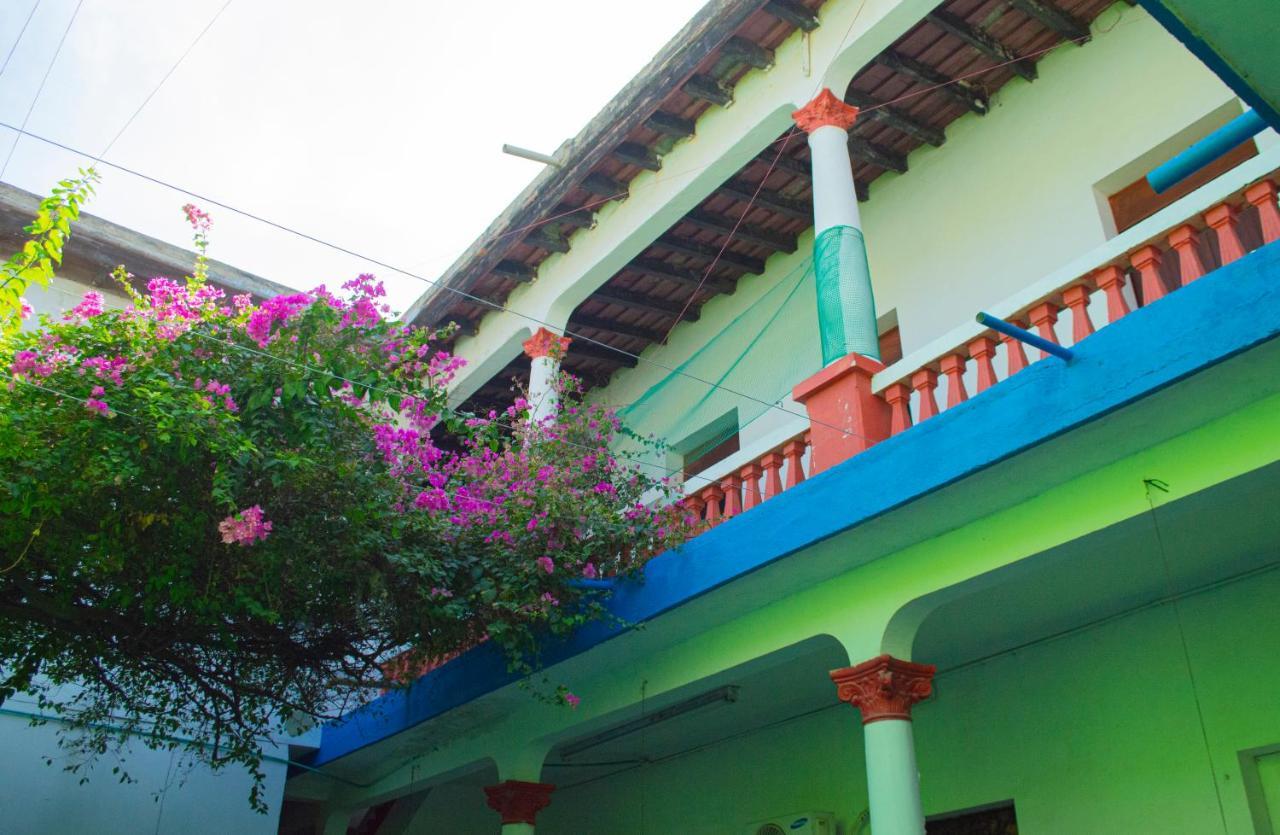 Hostal Maranatha Santa Marta  Exteriör bild