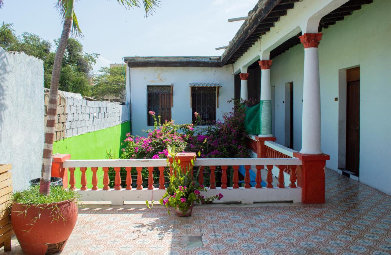 Hostal Maranatha Santa Marta  Exteriör bild