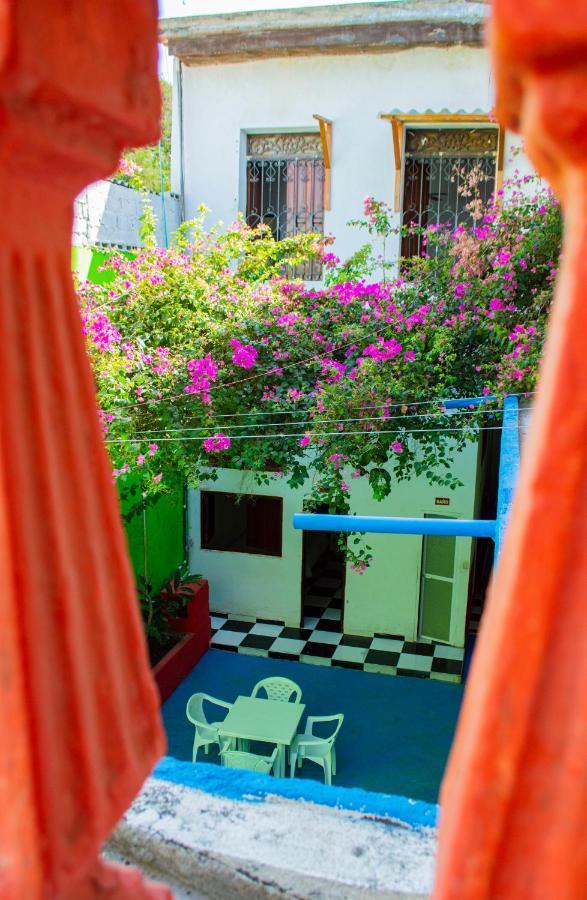 Hostal Maranatha Santa Marta  Exteriör bild